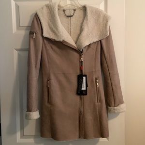 Giovanni Paris leather/shearling 3/4 coat with gold detailing